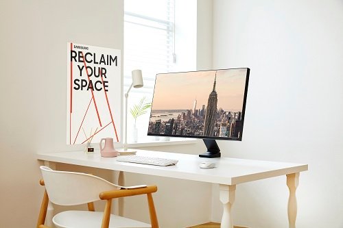 Samsung Space Monitor (1)