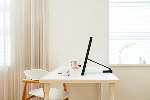 Samsung Space Monitor (2)
