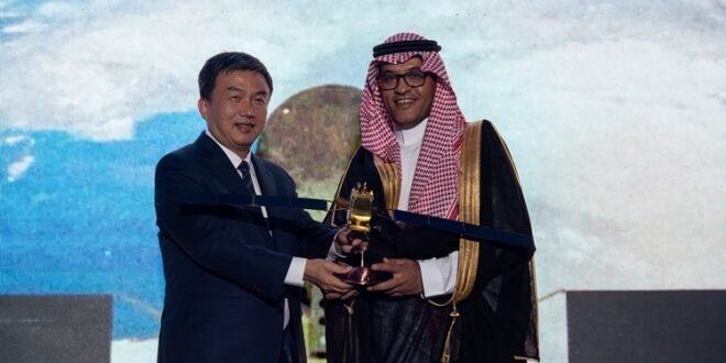 احتفالًا بمرور 50 عامًا.. عرب سات تكشف عن قمرها الصناعي الجديد «عربسات-50»